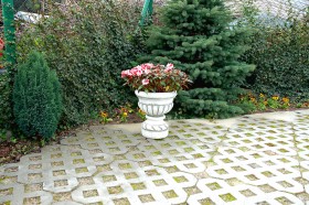 Вазон античный