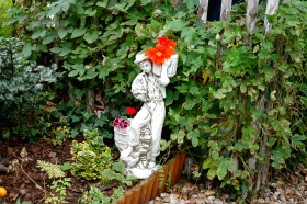 Скульптура классическая Мальчик с корзинками