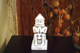 Скульптура Тор - Бог в скандинавской мифологии