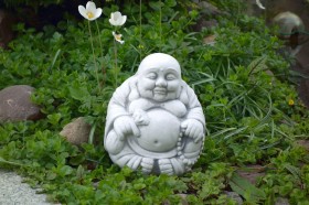 Скульптура Будда с четками