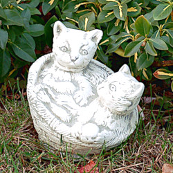 Скульптура Котята в корзинке