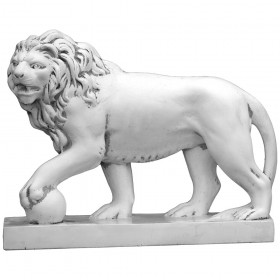 Скульптура Лев с левой лапой на камне