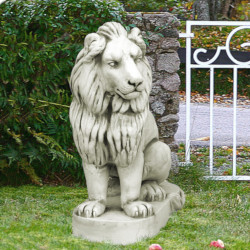 Скульптура Лев смотрит влево