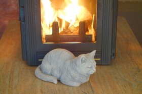 Скульптура Кот спит