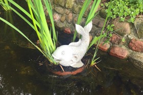 Скульптура Рыбка с трубкой для воды