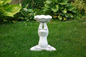 Скульптура Лягушка с чашей декоративная