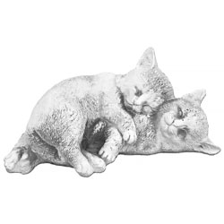 Скульптура  Котята спят