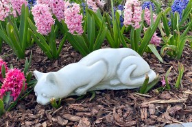 Скульптура  Кошка лежит