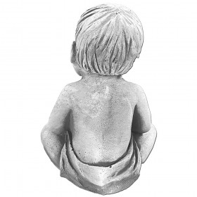 Скульптура  Ребенок с игрушкой