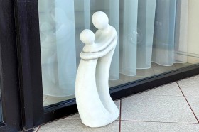 Скульптура  современная Влюбленная пара