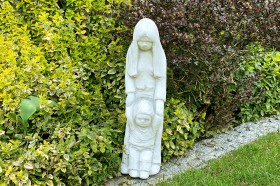 Скульптура  Девушка с ребенком