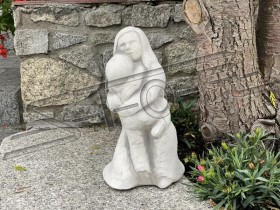 Скульптура декоративная Девушка с ребенком