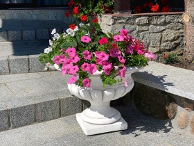 Вазон античный