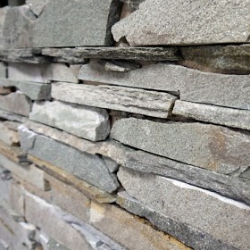 Горбушка из Серицита, ширина 20-50 мм, толщина 30-45 мм