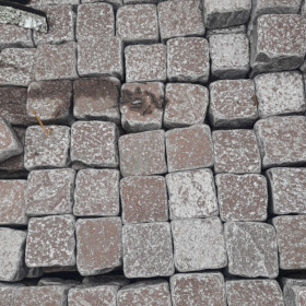 Колотая брусчатка из Лемезита, размер 200-200 мм, толщина 30-40 мм