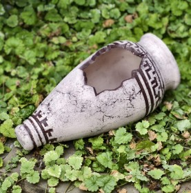 Амфора острая «Элис» с коричневым принтом