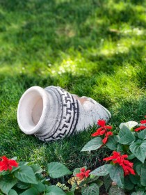 Амфора скошенная «Элис» с черным принтом