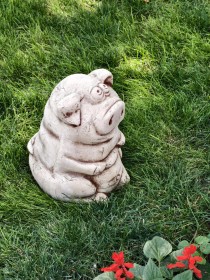 Скульптура декоративная «Поросенок»