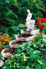 Скульптура античная Девушка у родника