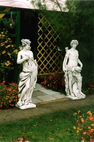 Скульптура античная Лучница