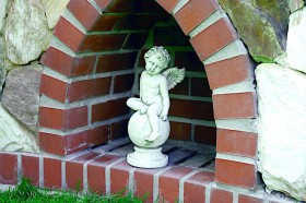 Скульптура Ангел на шаре, малый