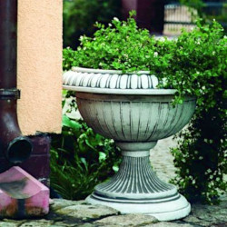 Вазон античный круглый