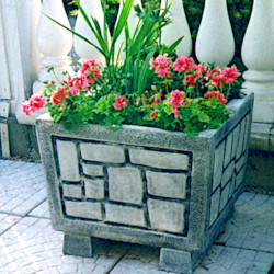 Вазон современный квадратный на 2 ножках