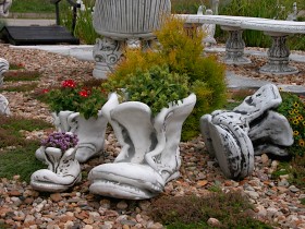 Вазон скульптурный Башмак