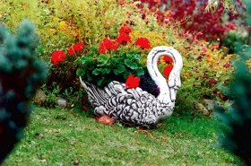 Вазон скульптурный Лебедь