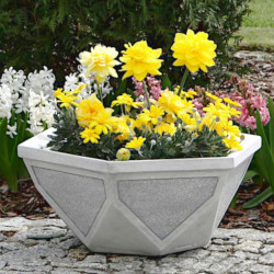 Вазон современный, шестиугольный