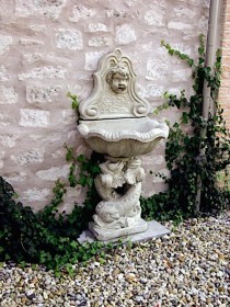 Фонтан античный Родник