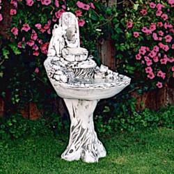 Фонтан классический Медведь у родника