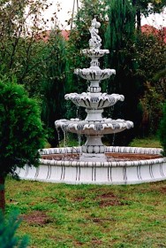 Фонтан скульптурный Мальчик с рыбкой