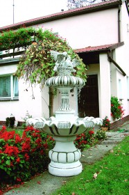 Фонтан классический Голуби