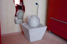 Фонтан современный Квадрат с шаром