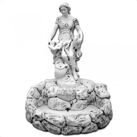 Фонтан Девушка с дельфином