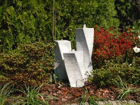 Фонтан современный Плачущие столбы