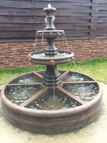 Фонтан античный Львы