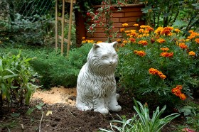 Скульптура Кот сидит