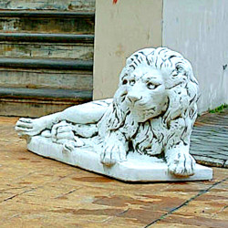 Скульптура Лев лежит, левый