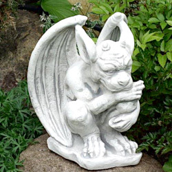 Скульптура античная Гаргулья рука под голову