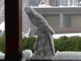 Скульптура Попугай