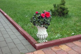 Вазон античный Цветок