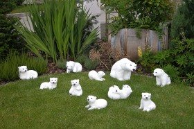 Скульптура Медведь лежит