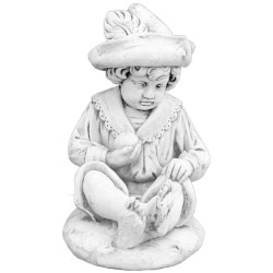 Скульптура классическая Мальчик в шляпе сидит