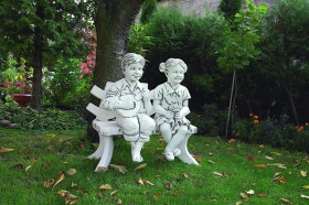 Скульптура современная Мальчик с гитарой