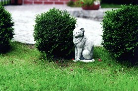 Скульптура Кошка сидит